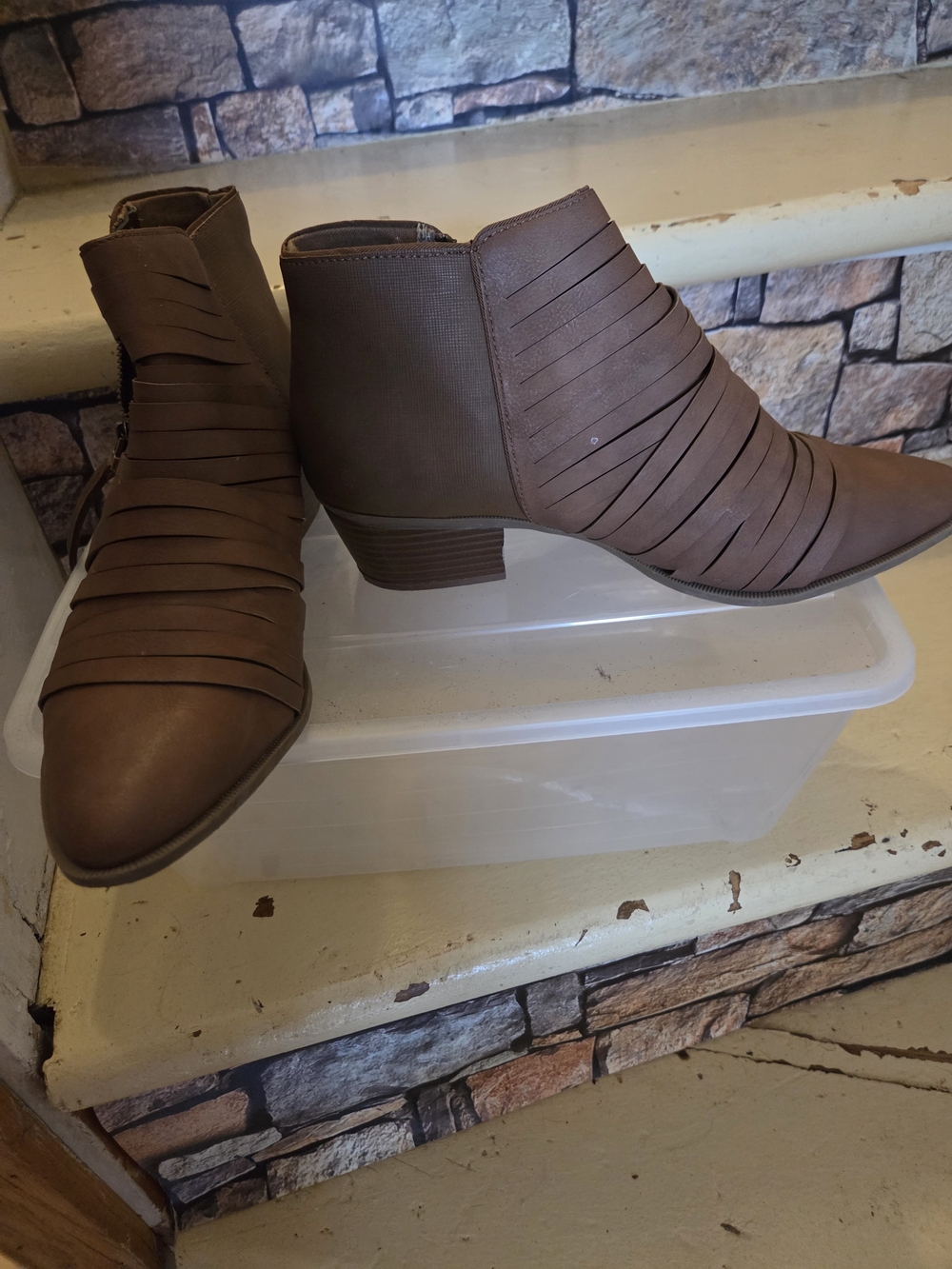 Circus by Sam Edelman Brown Layered-Strap Ankle Booties